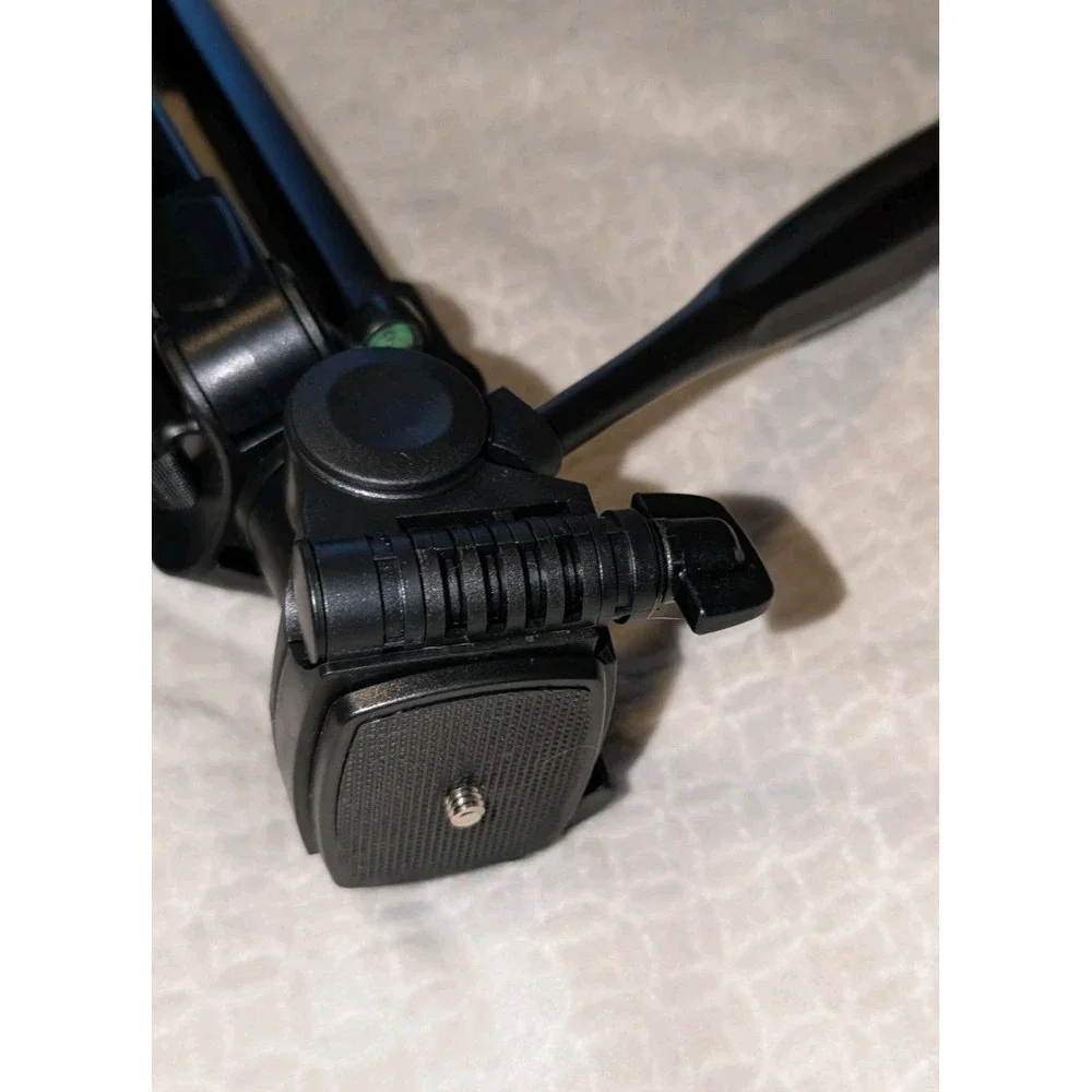 JOILCAN M30 Camera and Phone Tripod Black Aluminum